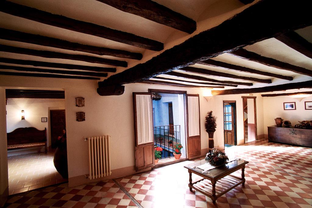 Hospederia Meson De La Dolores Calatayud Eksteriør bilde