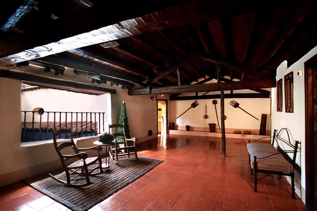 Hospederia Meson De La Dolores Calatayud Eksteriør bilde