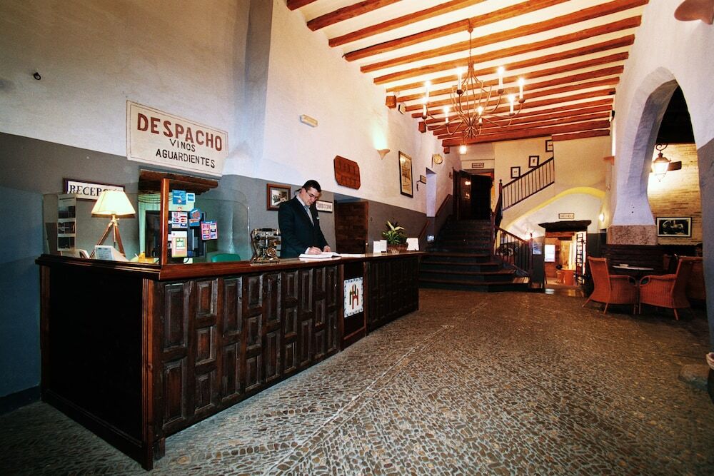 Hospederia Meson De La Dolores Calatayud Eksteriør bilde